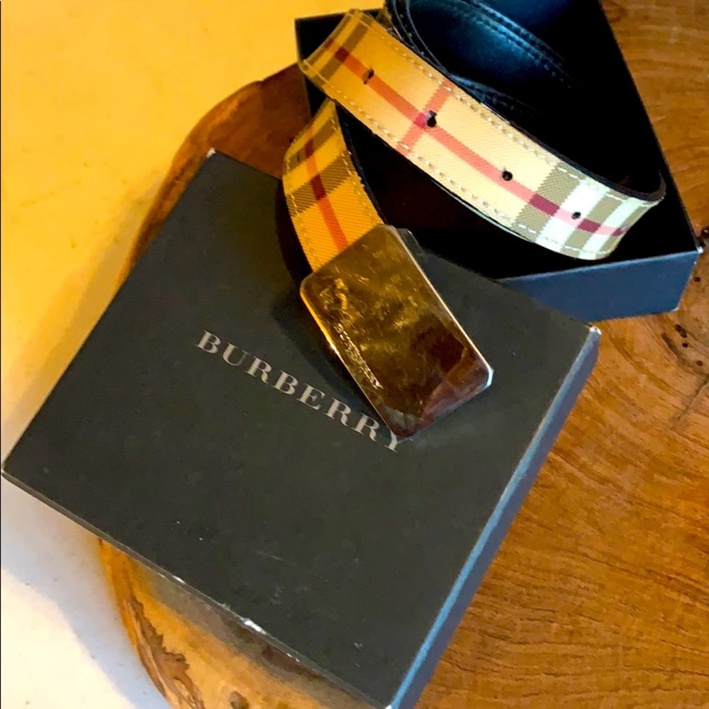 Burberry belt